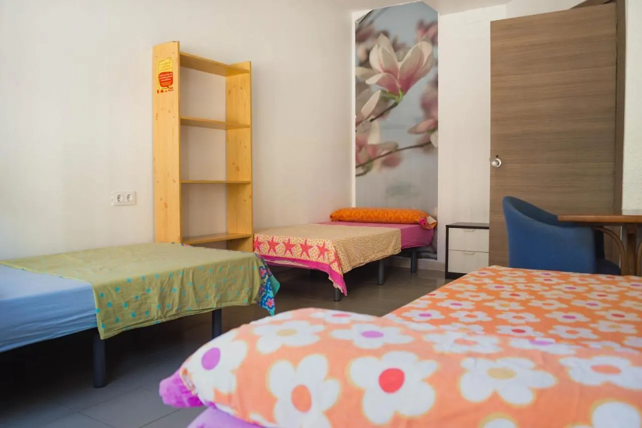 Hostal Ideal Badal Barcelona Pensjonat